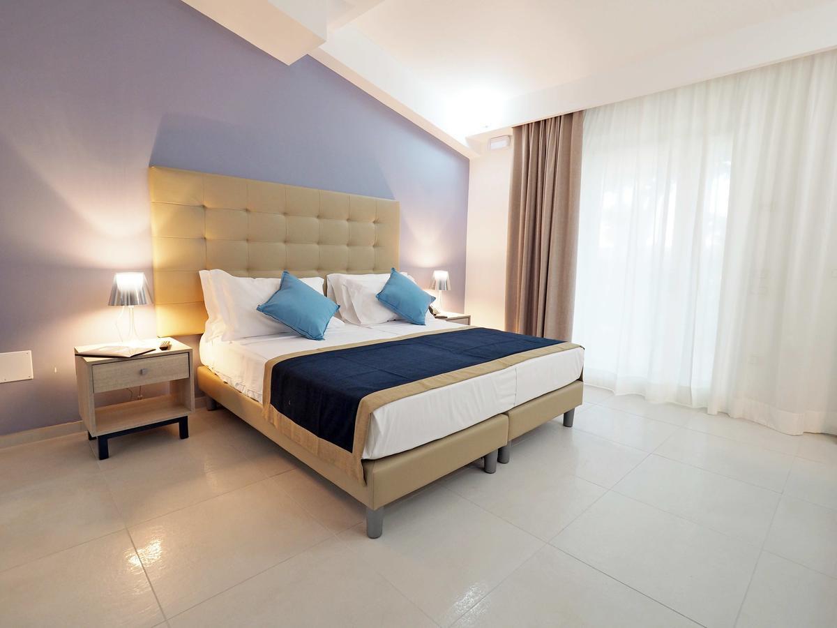 Hotel Tui Blue Tropea à Santa Domenica  Extérieur photo