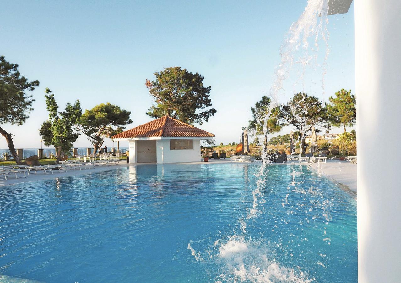 Hotel Tui Blue Tropea à Santa Domenica  Extérieur photo